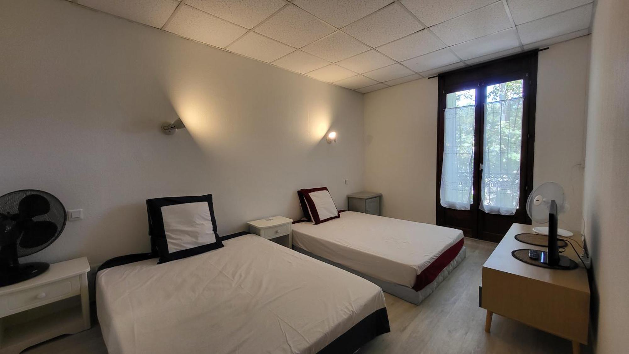 Residence Adele - Chambres D'Hotes Agde Exterior photo